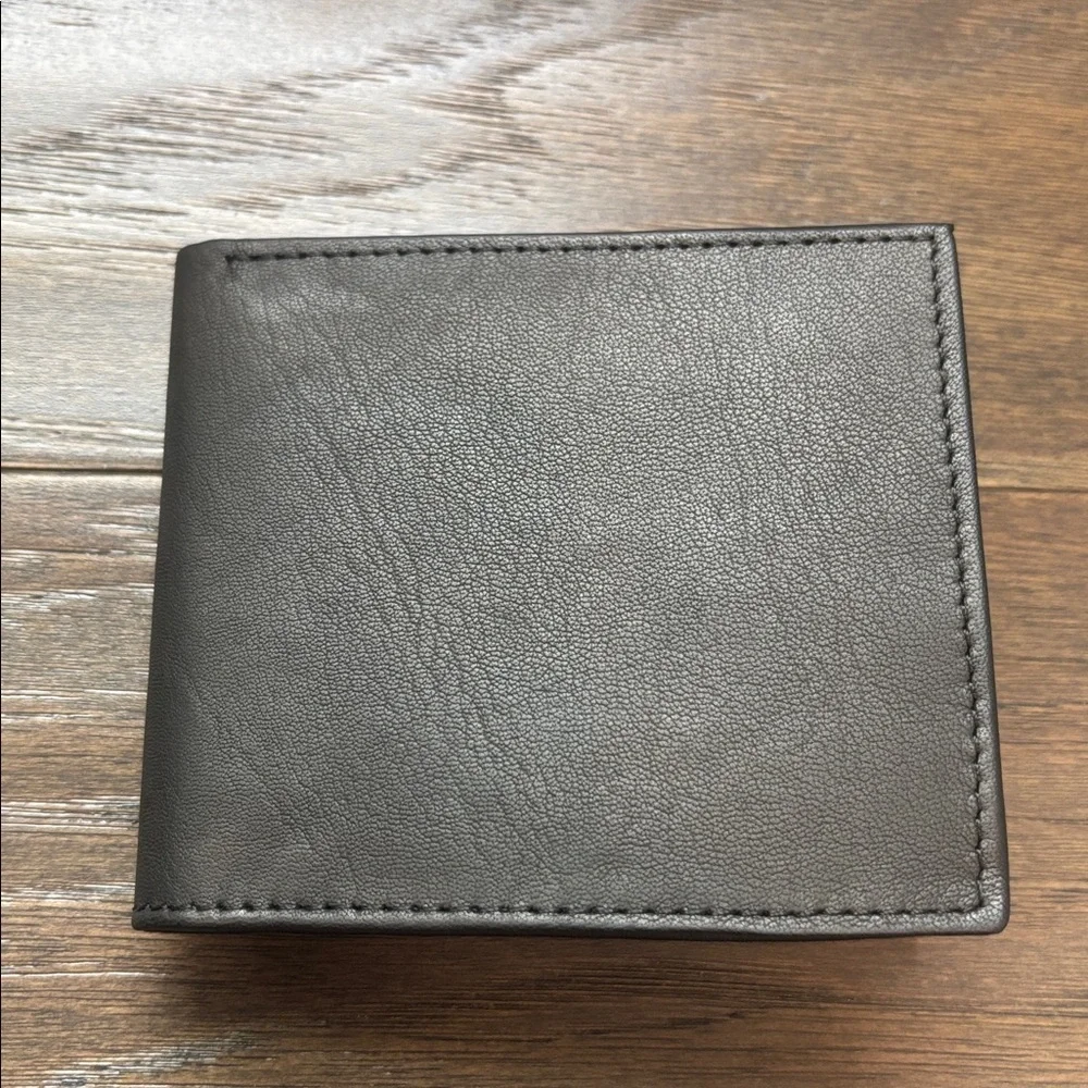 Stone Mountain Genuine Leather pass case,RFID protection,12 Card,2 bill slot,ID